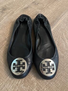 Tory Burch Black Leather Logo Ballet Flats